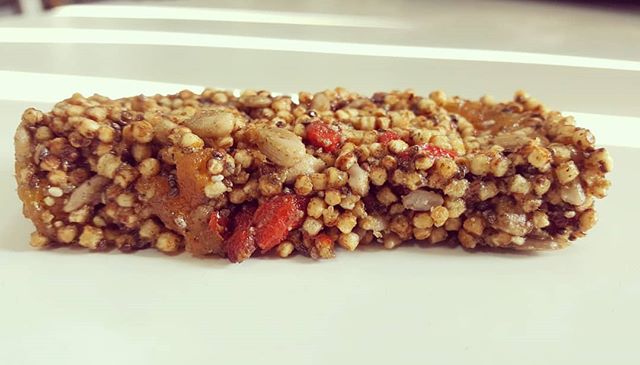 This week’s tasty Tuesday blog was quinoa energy bars.  Head over to Facebook or the Website to find out how to make them. Nut-free and bake-free
•
• http://www.m8north.co.uk/
•
• #tastytuesday #tuesdaytreat #motive8 #motiv8 #motive8north #leedsgym #leeds #foodblog #blog #energybar #quinoa
